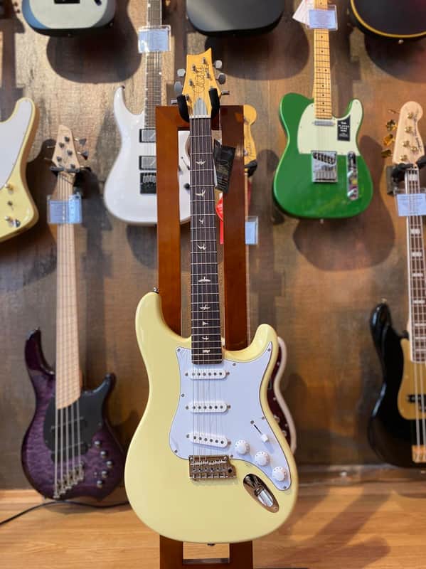 PRS SE Silver Sky