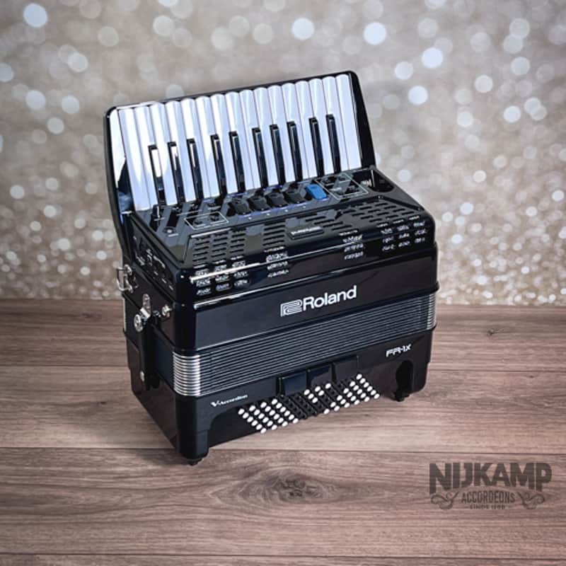 Roland FR-1x