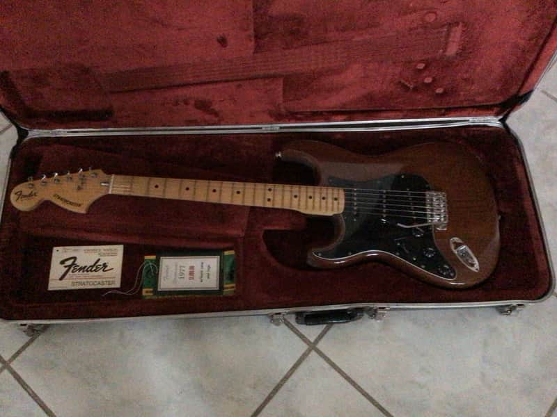 Fender Stratocaster (1971-1977)