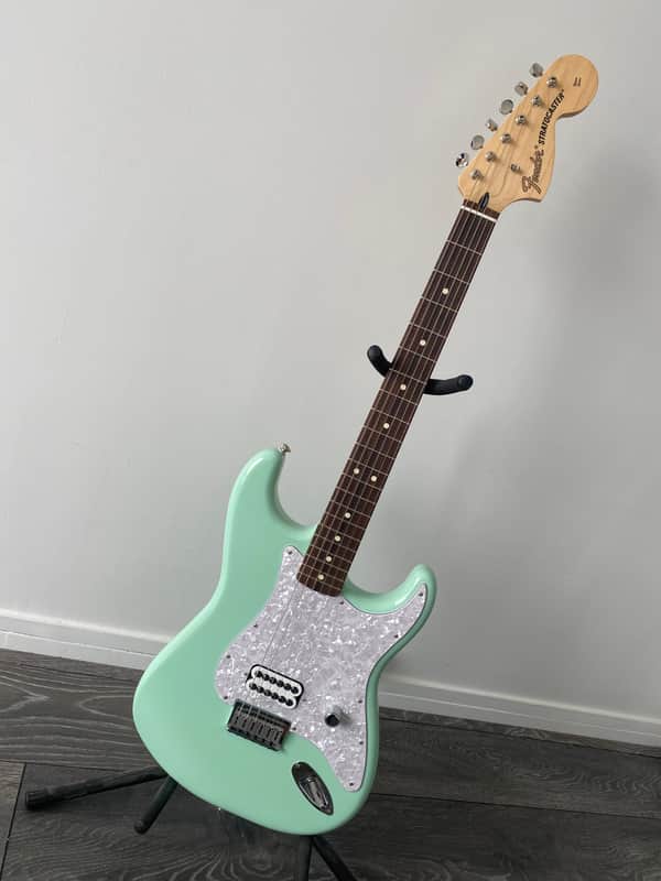 Fender Limited Edition Tom DeLonge Signature Stratocaster