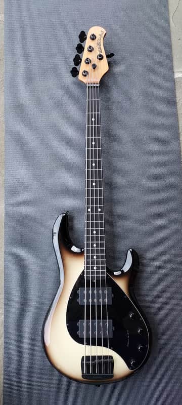 Ernie Ball Music Man StingRay Special 5 HH