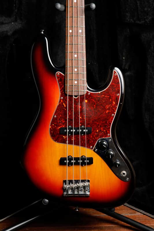 Fender Standard Jazz Bass