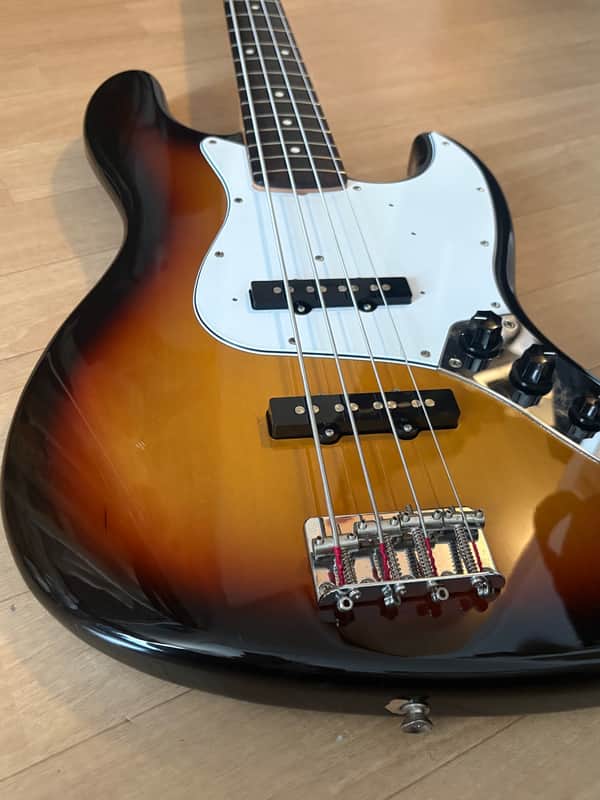 Fender JB Standard Jazz Bass (MIJ)