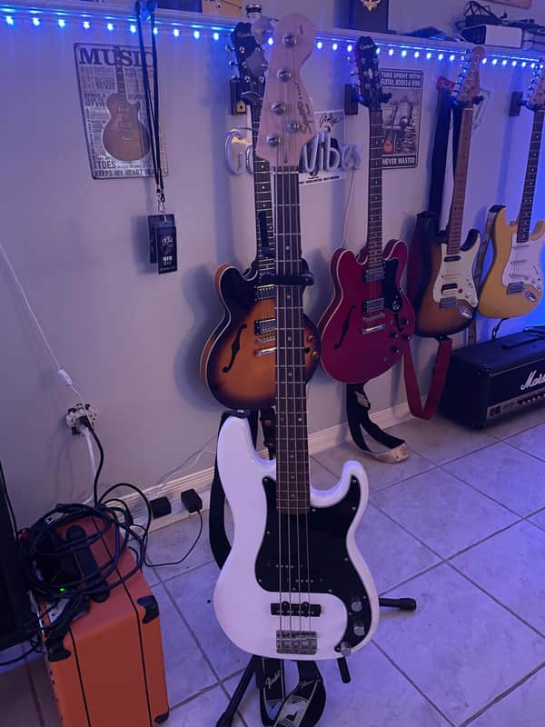 Squier Affinity Precision Bass PJ