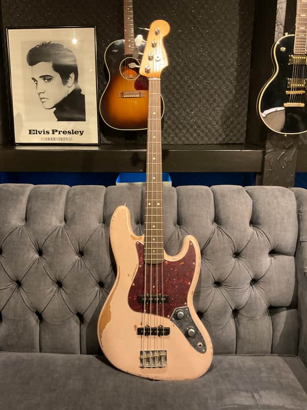 Fender Flea Signature Jazz Bass (2016 - 2017)